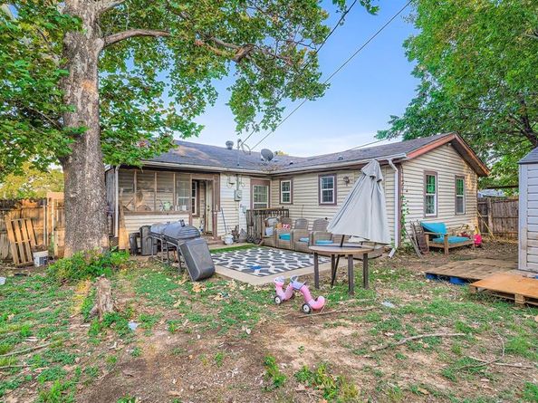 3750  Sydney Street , Fort Worth Texas 76119