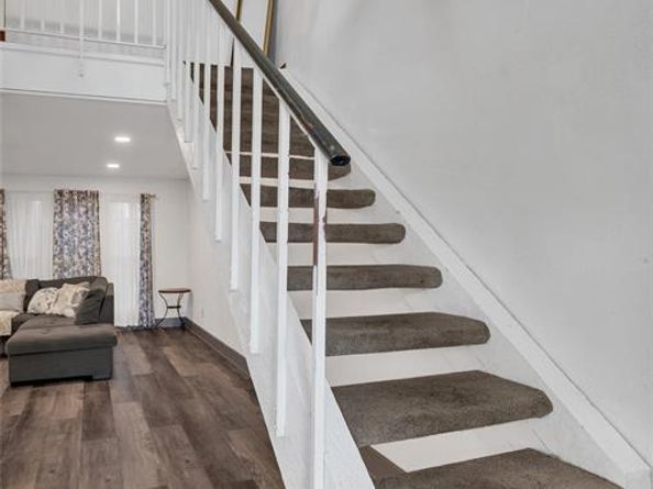 2049  Clubview Drive , Carrollton Texas 75006