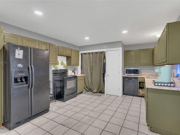 2049  Clubview Drive , Carrollton Texas 75006