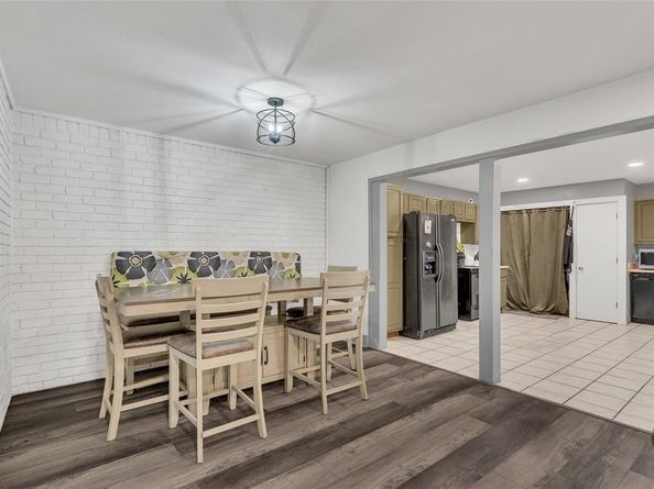 2049  Clubview Drive , Carrollton Texas 75006