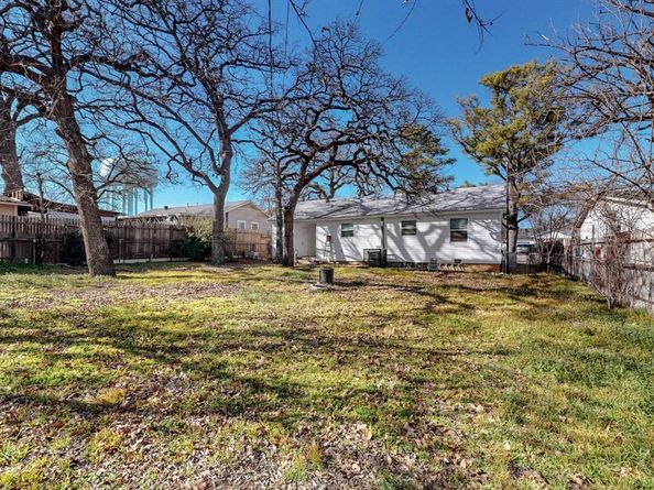 4324  Forbes Street , Fort Worth Texas 76105