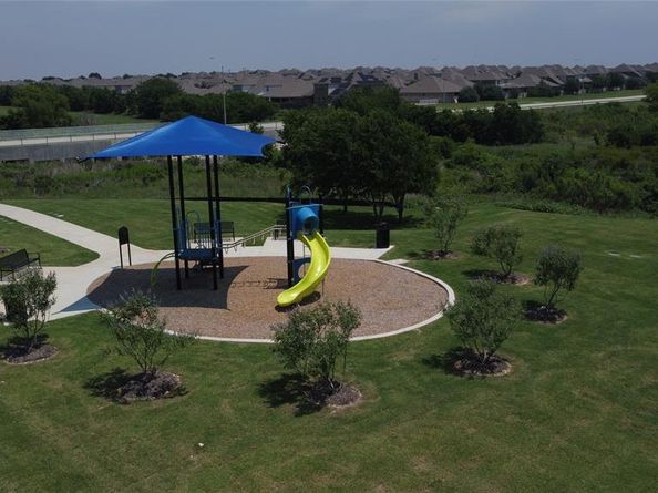 1736  Foliage Drive , Fort Worth Texas 76131