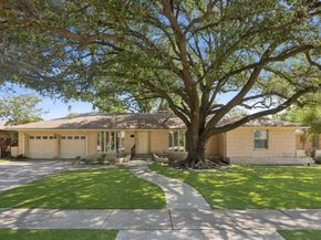 1722  Robin Lane , Garland Texas 75042