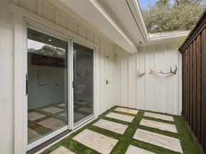 7042  Prestonshire Lane , Dallas Texas 75225