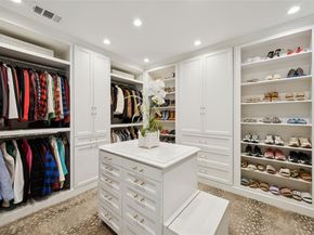 7042  Prestonshire Lane , Dallas Texas 75225