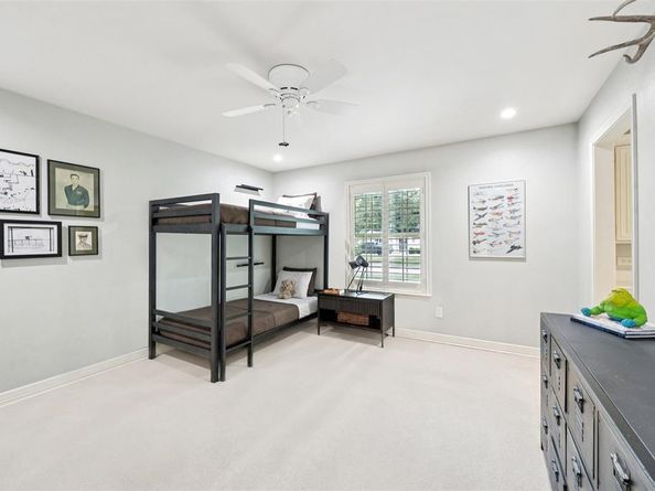 7042  Prestonshire Lane , Dallas Texas 75225
