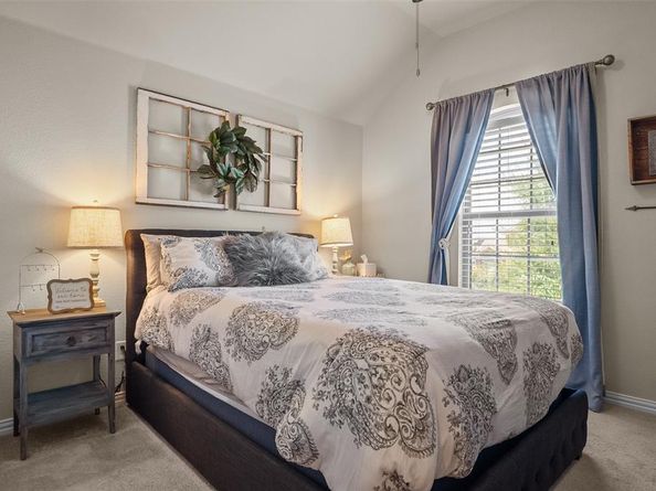 1217  Indian Grass Lane , Northlake Texas 76226