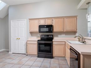 925  Ponderosa Creek , Plano Texas 75023