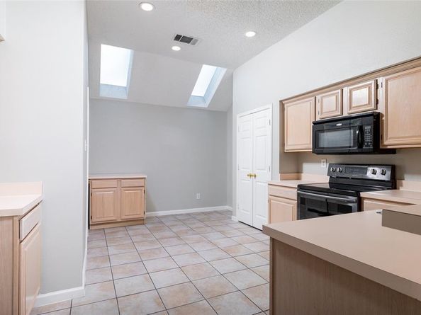 925  Ponderosa Creek , Plano Texas 75023