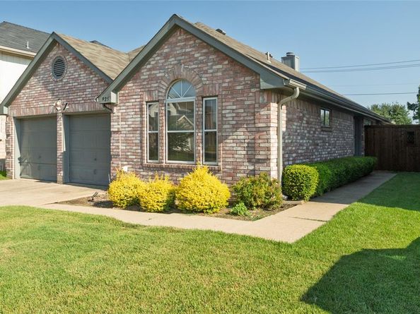 925  Ponderosa Creek , Plano Texas 75023