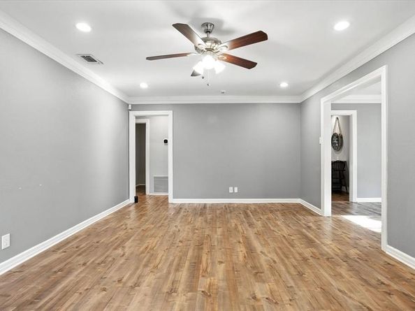 2612  Highview Terrace , Fort Worth Texas 76109