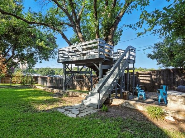 2612  Highview Terrace , Fort Worth Texas 76109