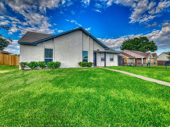 2513  Poplar Trail , Garland Texas 75042