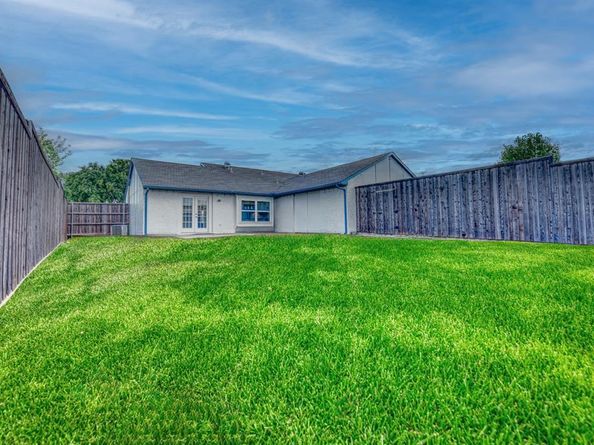 2513  Poplar Trail , Garland Texas 75042