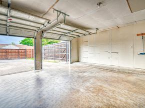 2513  Poplar Trail , Garland Texas 75042