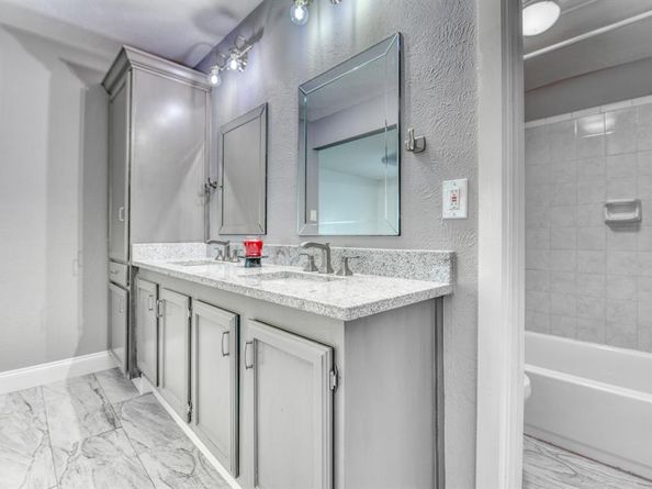 2513  Poplar Trail , Garland Texas 75042