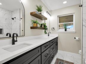 6005  Saint Johns Lane , Fort Worth Texas 76114