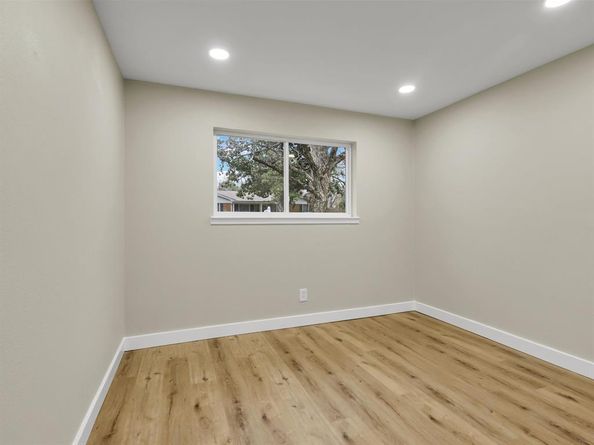 6005  Saint Johns Lane , Fort Worth Texas 76114