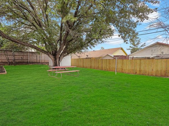 6005  Saint Johns Lane , Fort Worth Texas 76114