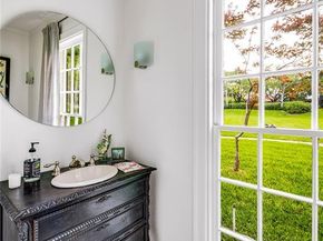 4  Nonesuch Road , Dallas Texas 75214