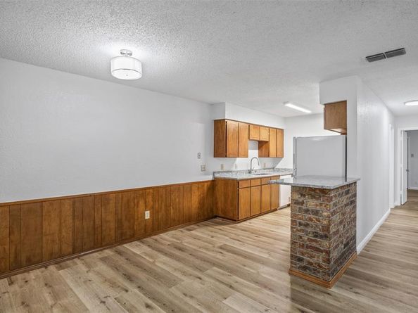 1824  Family Circle , Grand Prairie Texas 75051