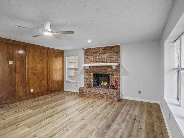 1824  Family Circle , Grand Prairie Texas 75051
