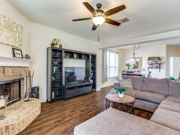 10400  January Circle , Benbrook Texas 76126