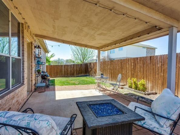 10400  January Circle , Benbrook Texas 76126