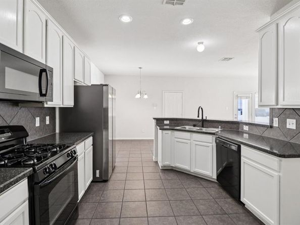 1157  Appalachian Lane , Savannah Texas 76227