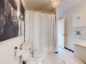 1529  Sullivan Drive  202, Dallas Texas 75215