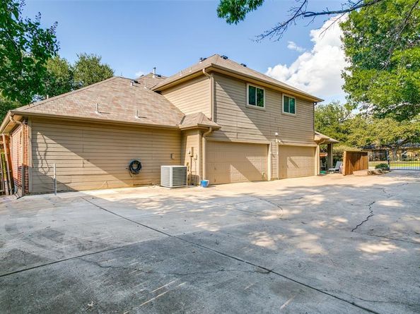 1801  Fern Court , Grapevine Texas 76051