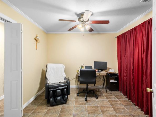 1318  Brook Valley Lane , Dallas Texas 75232