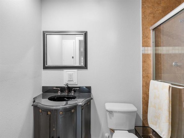 1318  Brook Valley Lane , Dallas Texas 75232