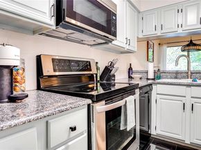 5740  Martel Avenue  A19, Dallas Texas 75206