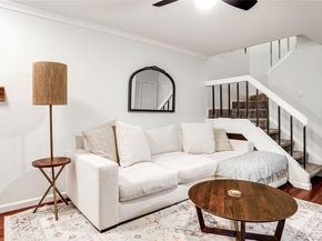 5740  Martel Avenue  A19, Dallas Texas 75206