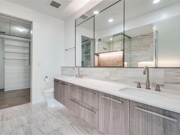3130 N Harwood Street  2606, Dallas Texas 75201