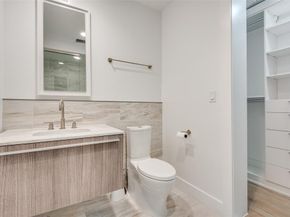 3130 N Harwood Street  2606, Dallas Texas 75201