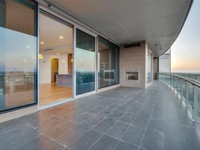 3130 N Harwood Street  2606, Dallas Texas 75201