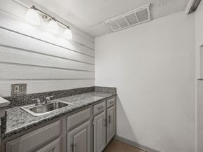 4241  Madera Road  4, Irving Texas 75038