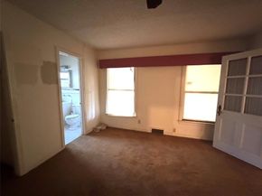 1408  Sylvan Avenue , Dallas Texas 75208