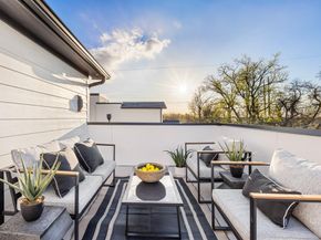 1503  Doyle Avenue , Dallas Texas 75203