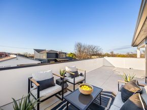 1503  Doyle Avenue , Dallas Texas 75203