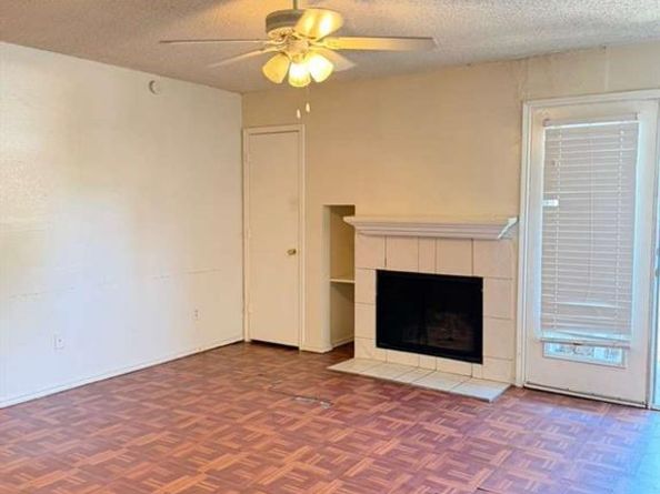 9815  Walnut Street  102, Dallas Texas 75243