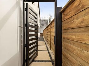 4402  Capitol Avenue , Dallas Texas 75204