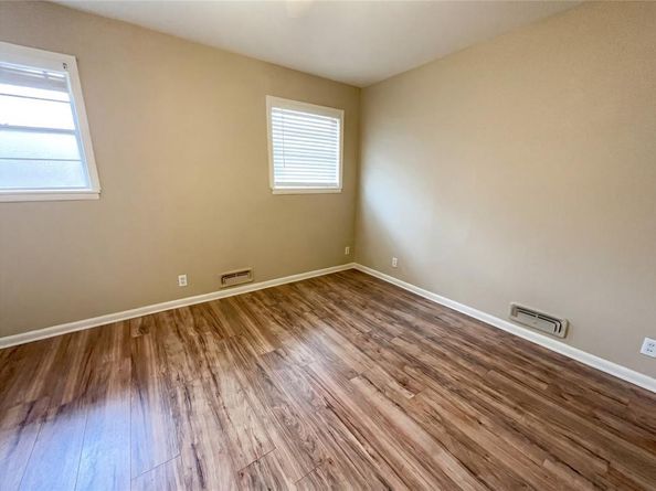 6817  Chickering Road , Fort Worth Texas 76116