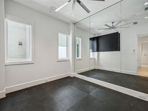 2210  Boll Street , Dallas Texas 75204