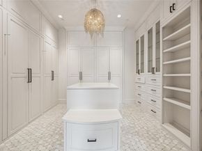 2210  Boll Street , Dallas Texas 75204