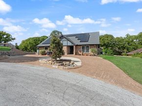 6155  Highwoods Court , Fort Worth Texas 76112
