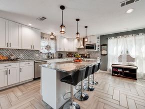 6155  Highwoods Court , Fort Worth Texas 76112