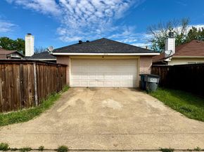 2836  Saint Johns Avenue , Lancaster Texas 75146